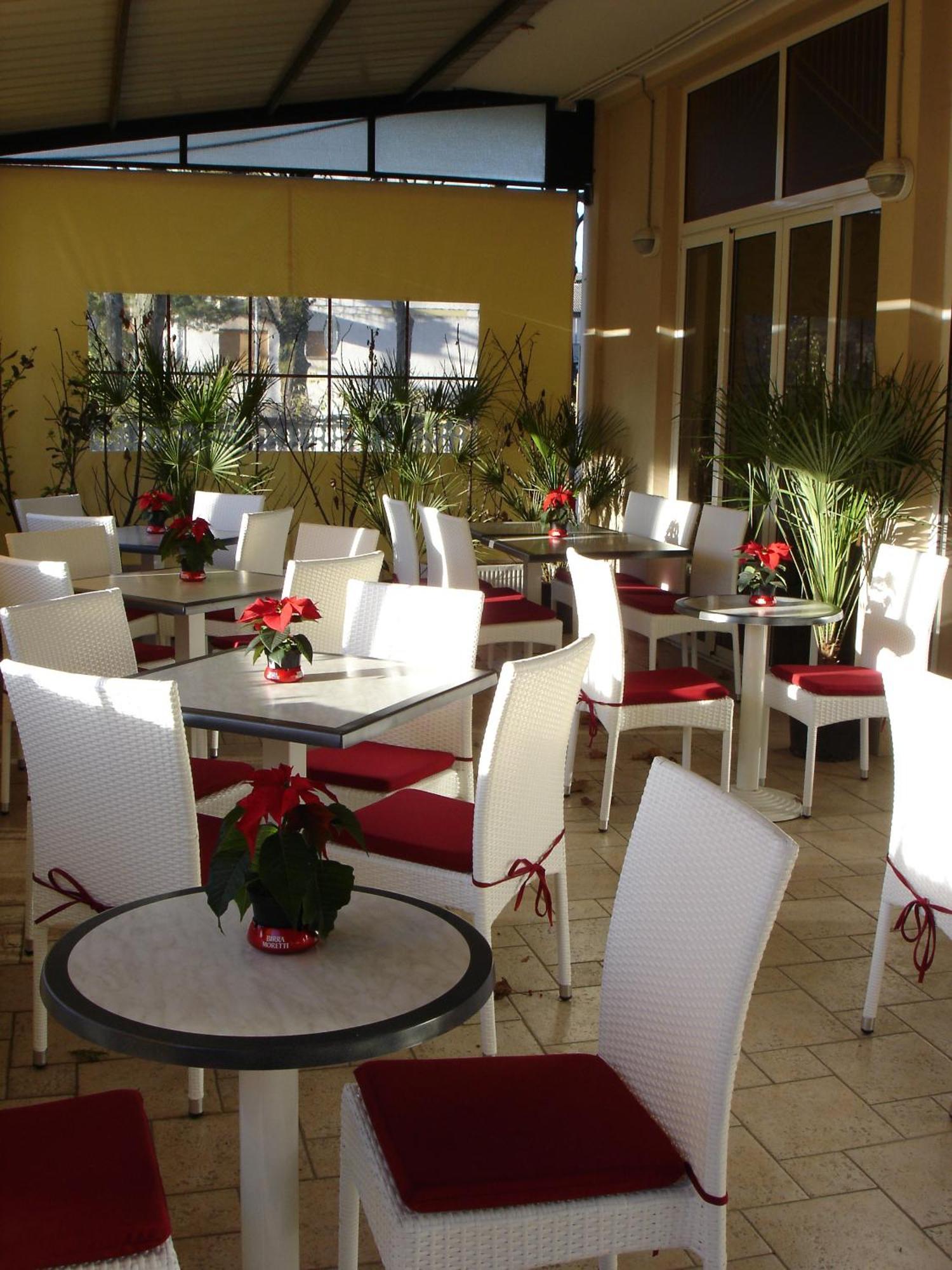 Pensione Imperia Lignano Sabbiadoro Ngoại thất bức ảnh