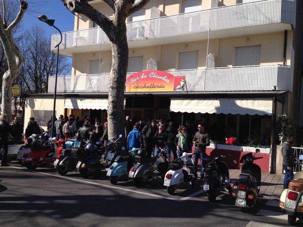 Pensione Imperia Lignano Sabbiadoro Ngoại thất bức ảnh
