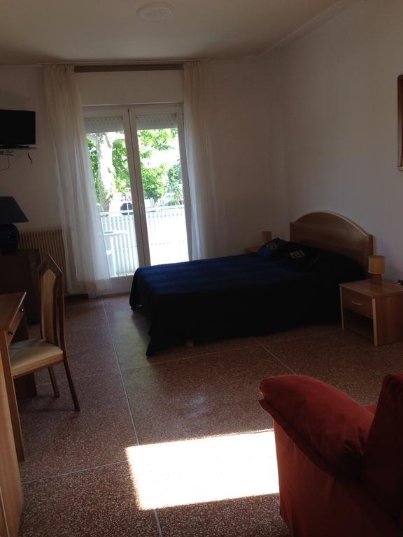 Pensione Imperia Lignano Sabbiadoro Phòng bức ảnh