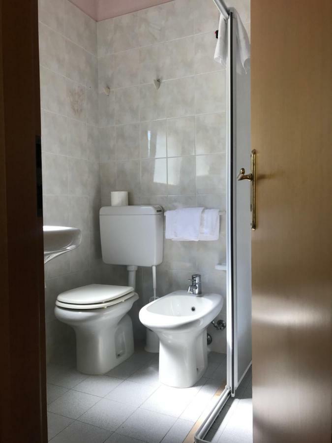 Pensione Imperia Lignano Sabbiadoro Ngoại thất bức ảnh